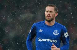 开云体育平台APP-太阳正面击溃上海队，F1新赛季揭幕战如何点燃体育跨界焦点战？