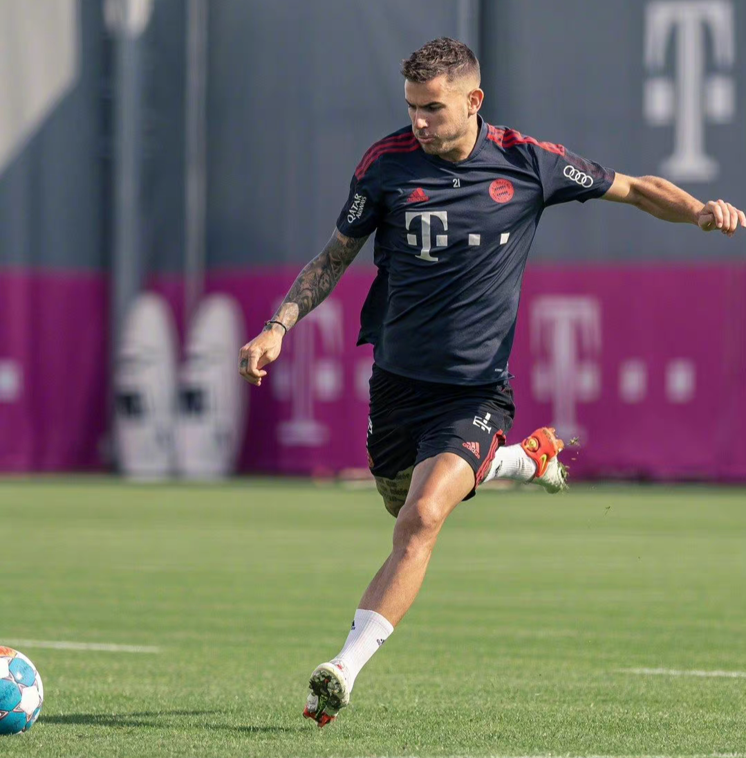 包含法兰克福主场胜出,士气高昂备战下轮的词条 包含法兰克福主场胜出,士气高昂备战下轮的词条