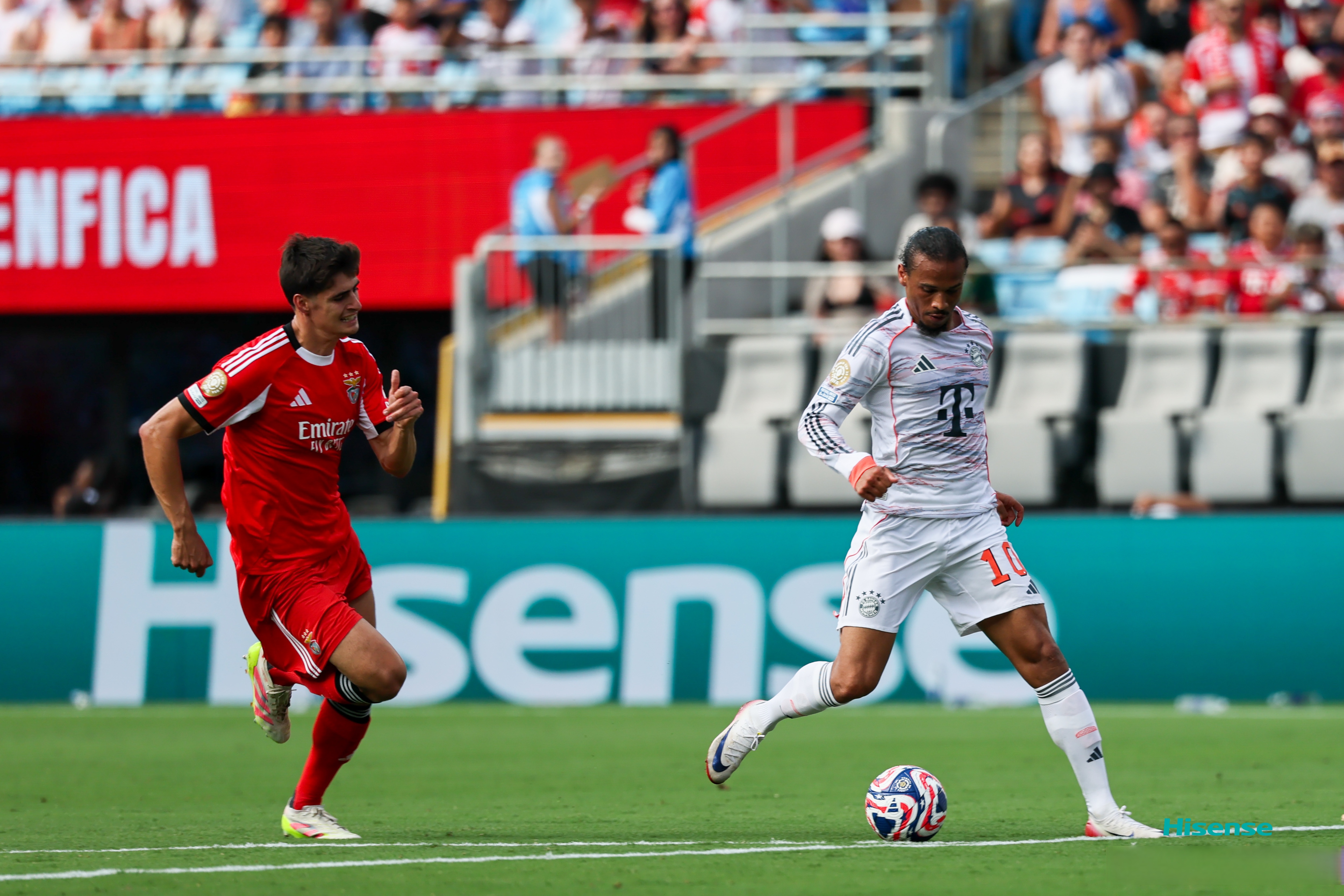 包含弗赖堡将客场挑战沙尔克，看点十足的词条