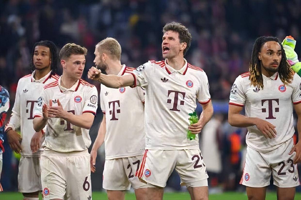 曼联翻盘英格兰,穆勒关键制胜 曼联翻盘英格兰,穆勒关键制胜